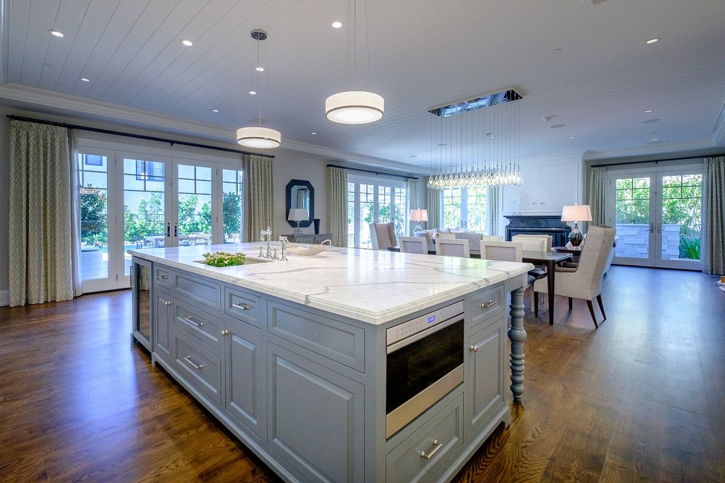 Open Kitchen with Dining area